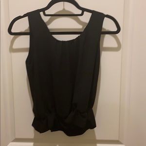 Like new sleeveless top